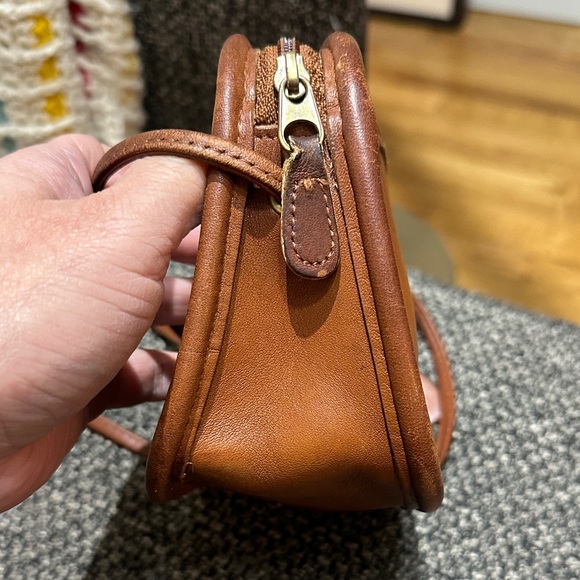 Coach Hadley Vintage 9935 Brown Leather Crossbody Bag - Picture 4 of 9